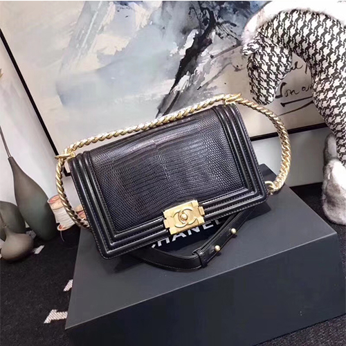 CHANEL 샤넬 가죽 보이백 A67086-1