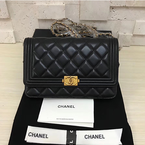 CHANEL 샤넬 보이 WOC031