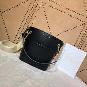 CHLOE 끌로에 로이 버킷백