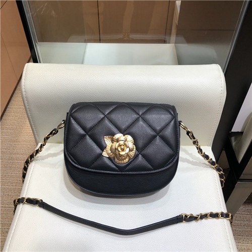 CHANEL 샤넬 빈티지 플랩 숄더백 A057910