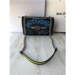 BALENCIAGA 발렌시아가 락 라운드 숄더백 B70990-2