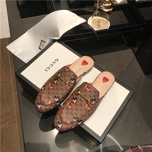 GUCCI 구찌 여성용 미키 슬리퍼 G71108