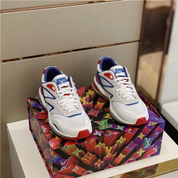 LOUIS VUITTON 루이비통 남성용 스니커즈 L98899 2020/신상