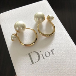 DIOR 디올 귀걸이 D91111 2020/신상 (정품과 비교가능한 퀄리티 )