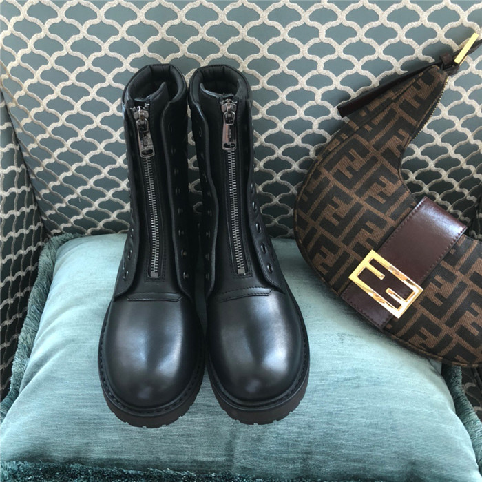 FENDI 펜디 여성용 부츠 F65111 