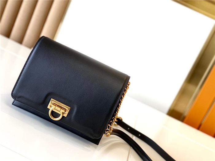 FERRAGAMO 페레가모 미니 트리폴리오백 F621015-2 4COLOR