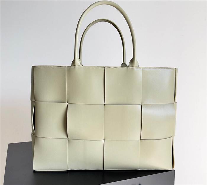BOTTEGA VENETA 보테가베네타 토트 BV5066 2COLOR