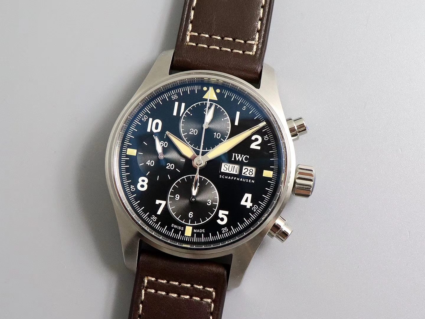 IWC 아이더블유씨 파일럿 더블크로노그래프 블랙다이얼