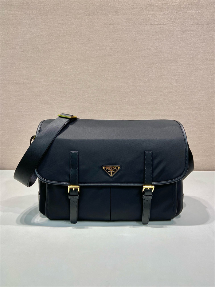 PRADA 프라다 라지 가죽 숄더백 1BD369