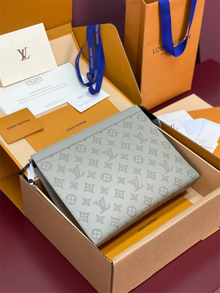 LOUIS VUITTON 루이비통 포쉐트 보야주 이클립스 M61692