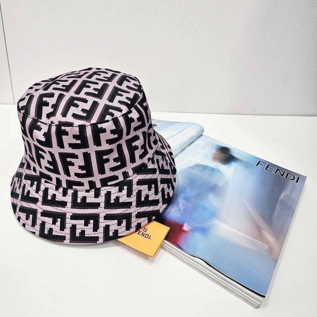 FENDI 펜디 벙거지