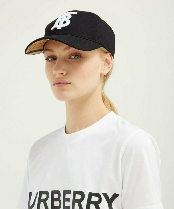 BURBERRY 버버리 TB자수 볼캡
