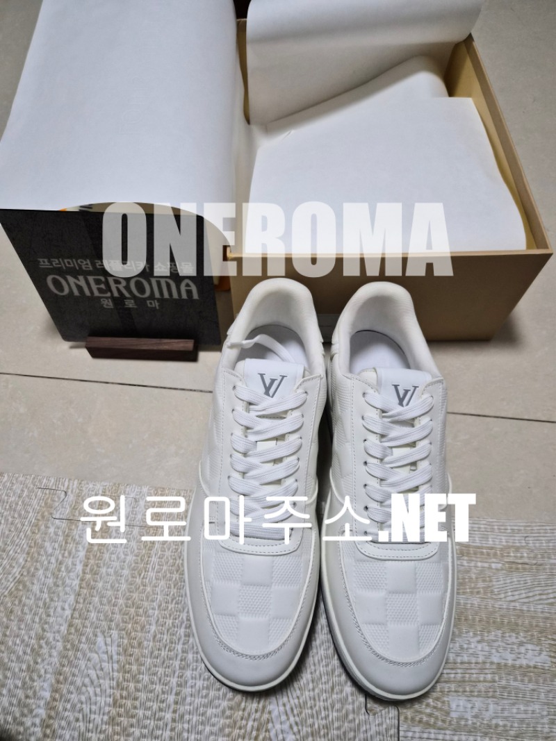 권*호 고객님 루이비통 리볼리 스니커즈