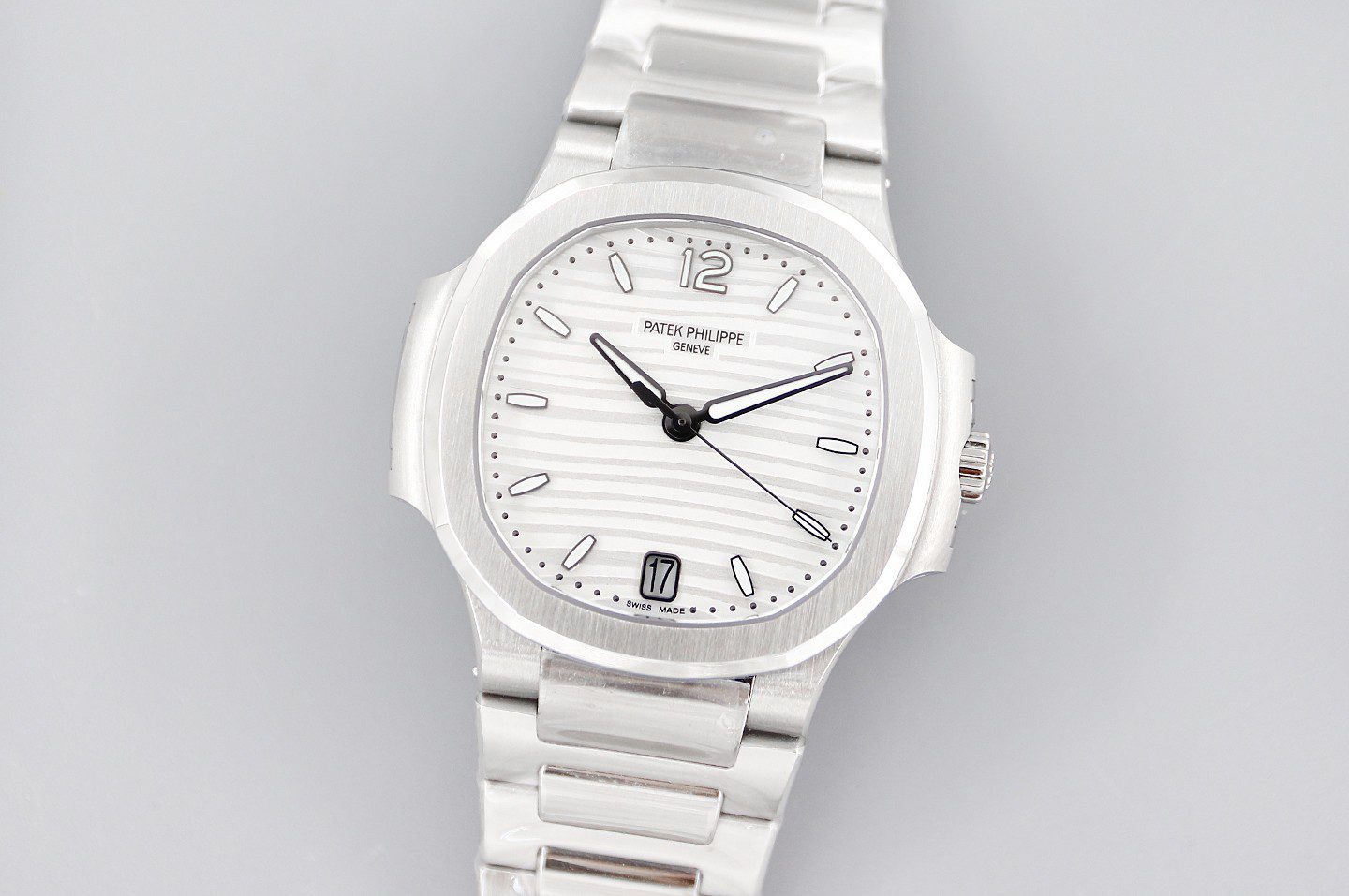 PATEK PHILIPPE 파텍필립 노틸러스 화이트 다이얼 SS 브레이슬릿 35mm 7118